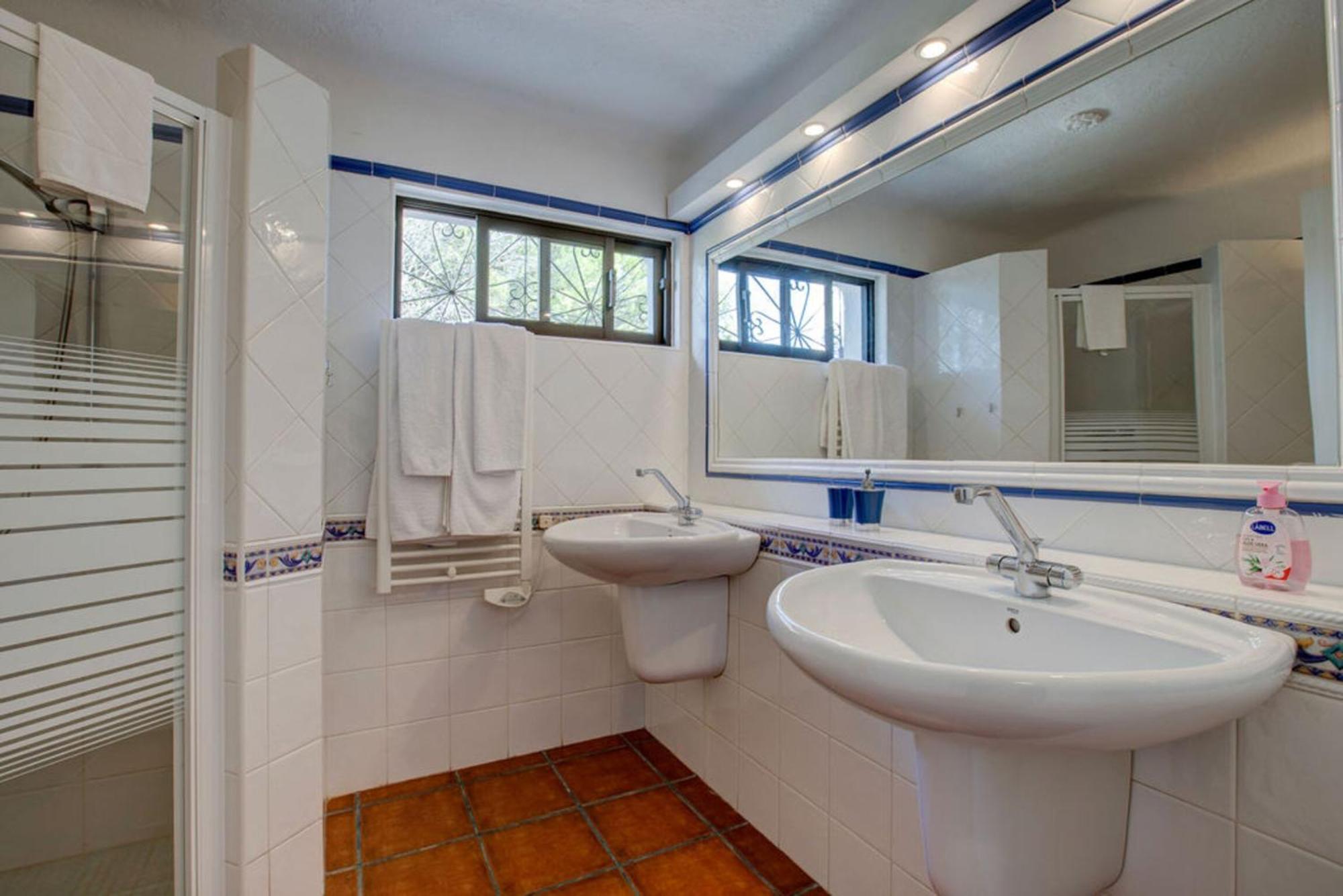 Villa Barlavento - Stunning 4-Bedroom Villa With Tennis Court Carvoeiro  Ngoại thất bức ảnh