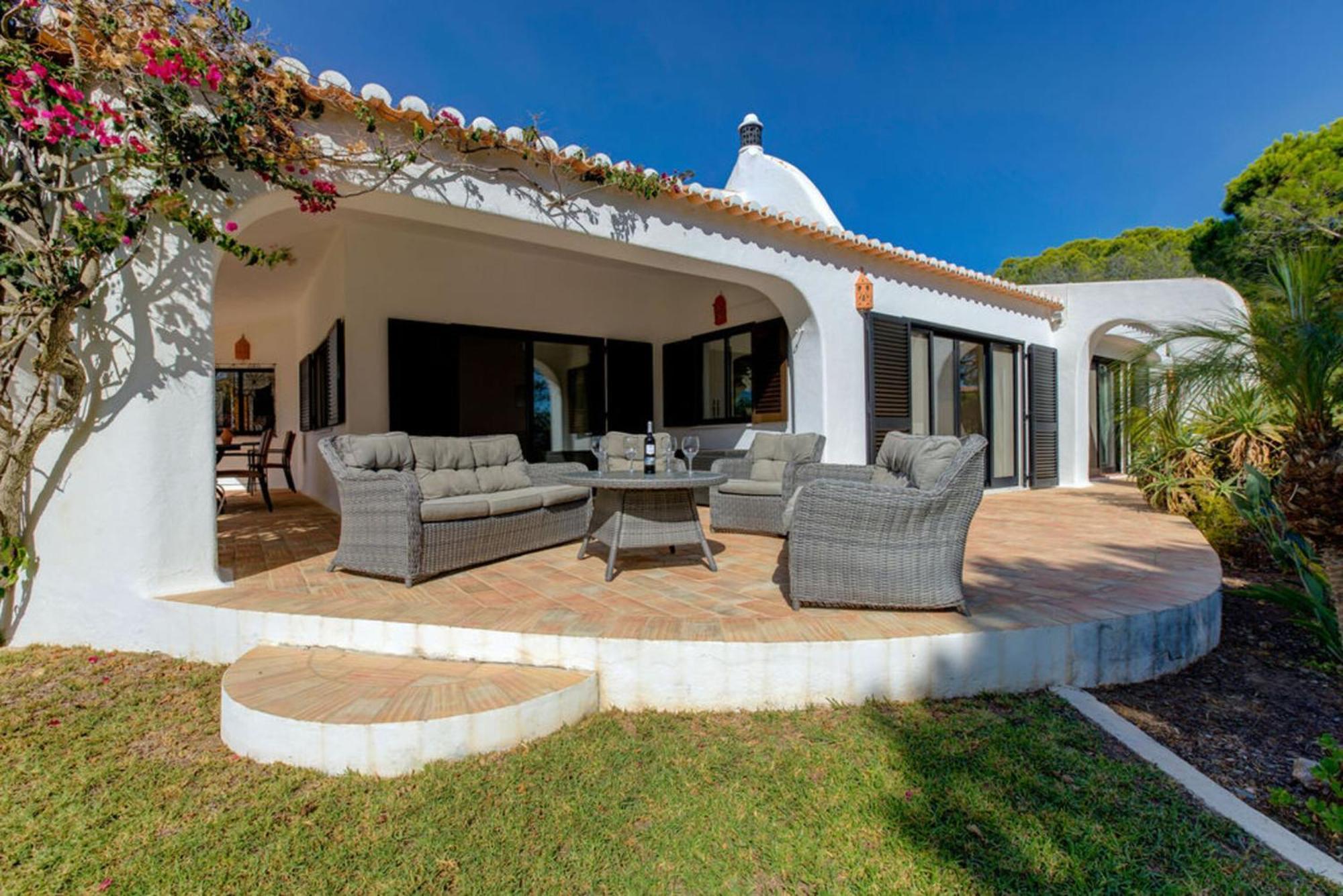 Villa Barlavento - Stunning 4-Bedroom Villa With Tennis Court Carvoeiro  Ngoại thất bức ảnh
